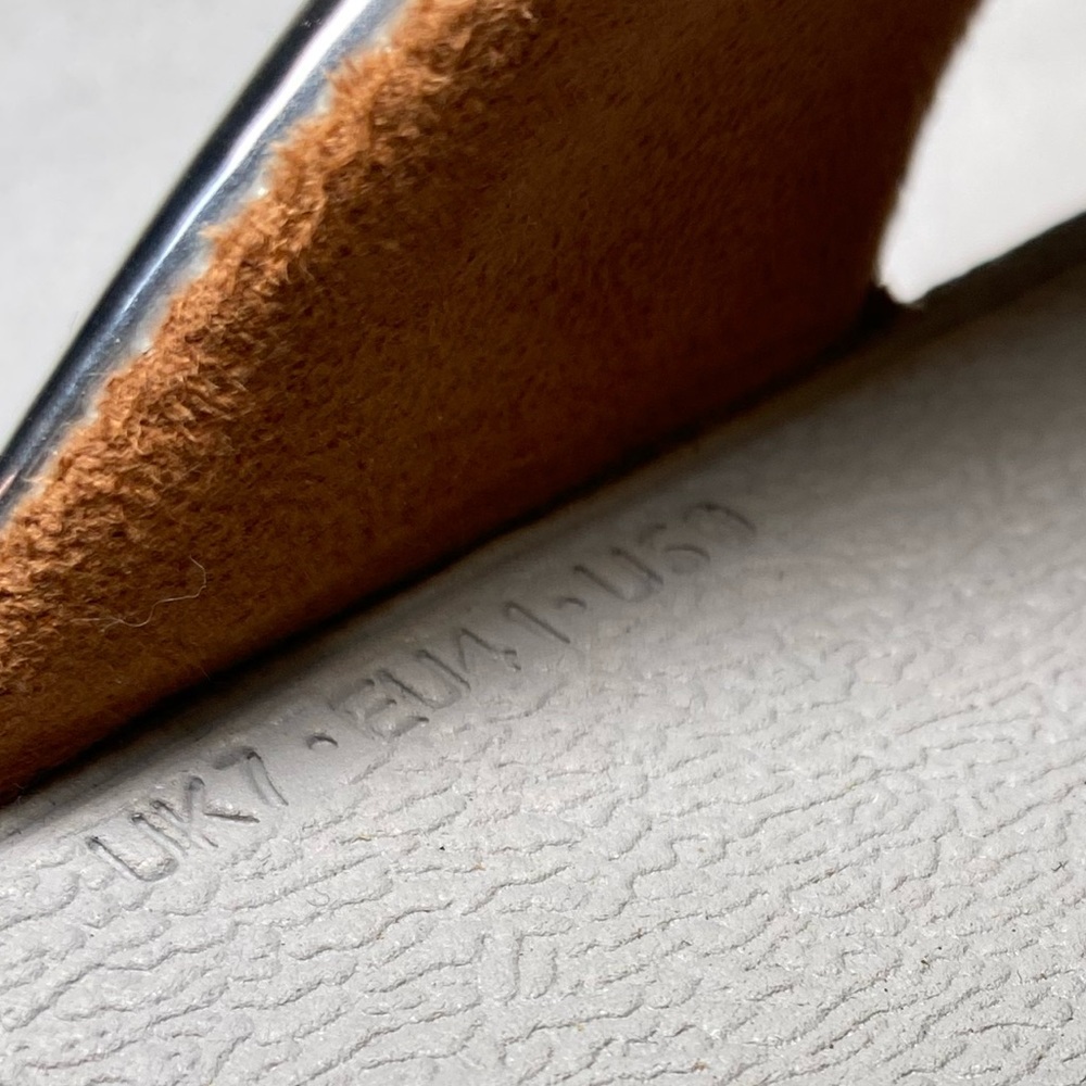 FitFlop Sandals Flip Flops Women’s Size 9 Silver Slides - Picture 3 of 3